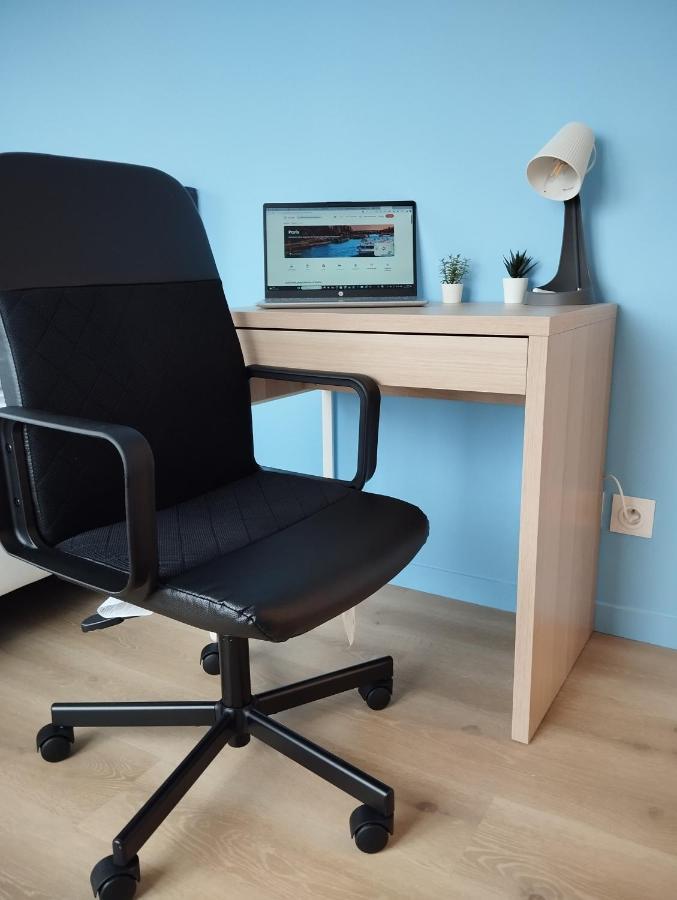 Le Beau Refuge Parisien De Cergy - Parisian Modern Flat At Cergy Bed & Breakfast Екстериор снимка