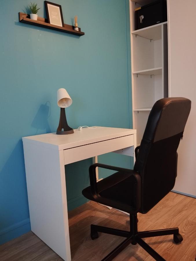 Le Beau Refuge Parisien De Cergy - Parisian Modern Flat At Cergy Bed & Breakfast Екстериор снимка