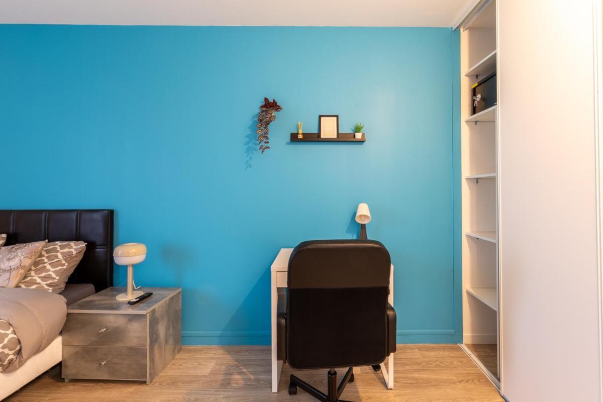 Le Beau Refuge Parisien De Cergy - Parisian Modern Flat At Cergy Bed & Breakfast Екстериор снимка