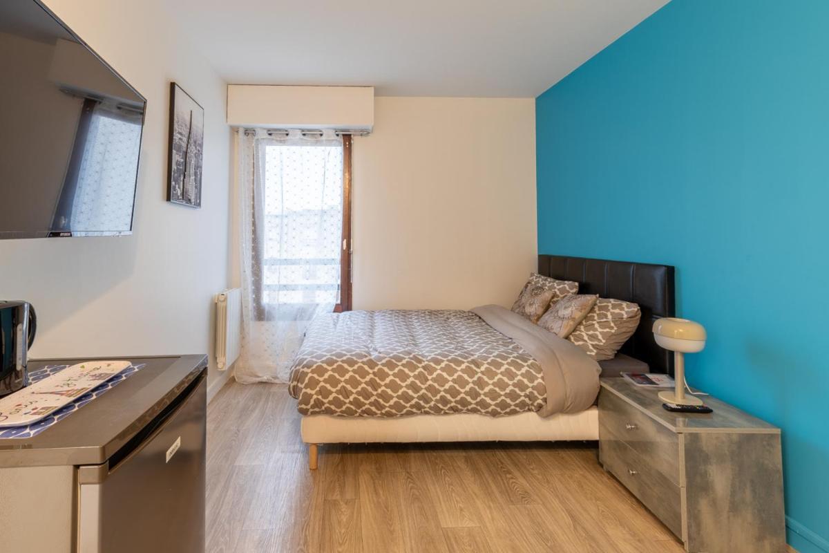 Le Beau Refuge Parisien De Cergy - Parisian Modern Flat At Cergy Bed & Breakfast Екстериор снимка